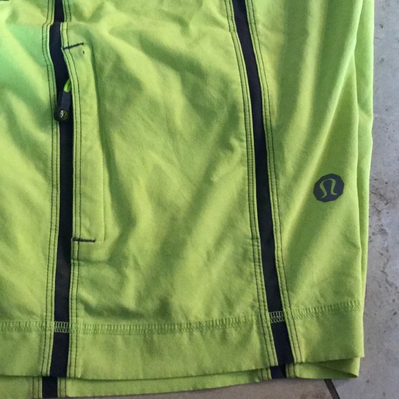 Lululemon Athletics Man’s Short size M/L - Picture 3 of 8